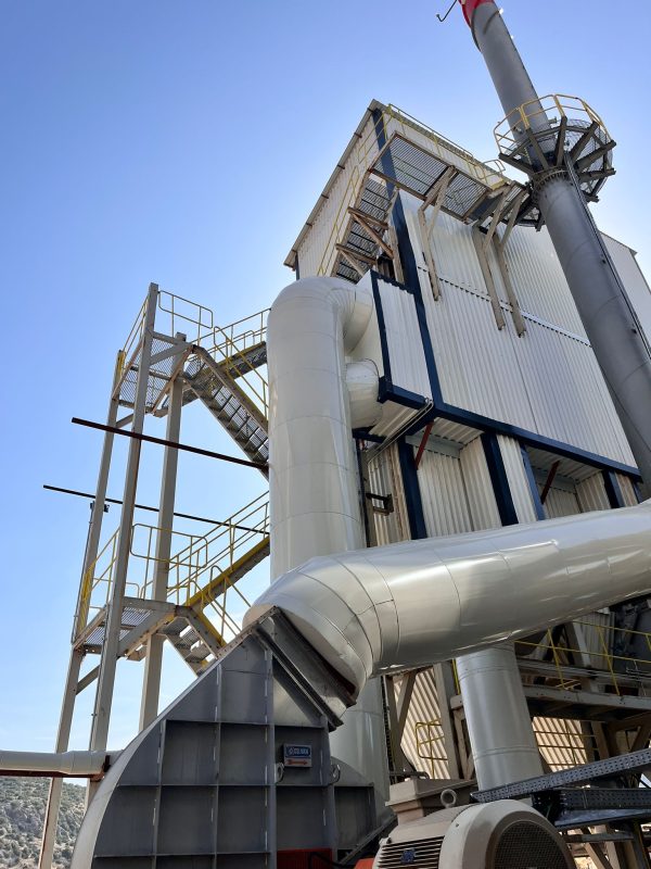 Firmamız tarafından başarıyla tamamlanan endüstriyel fabrika yalıtım projesi.